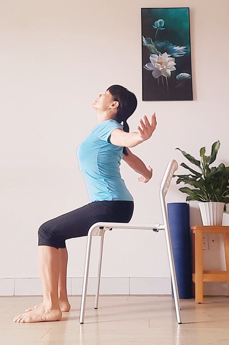 Yoga tại bàn làm việc